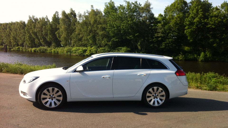 Insignia (Opel Insignia - Sports Tourer)